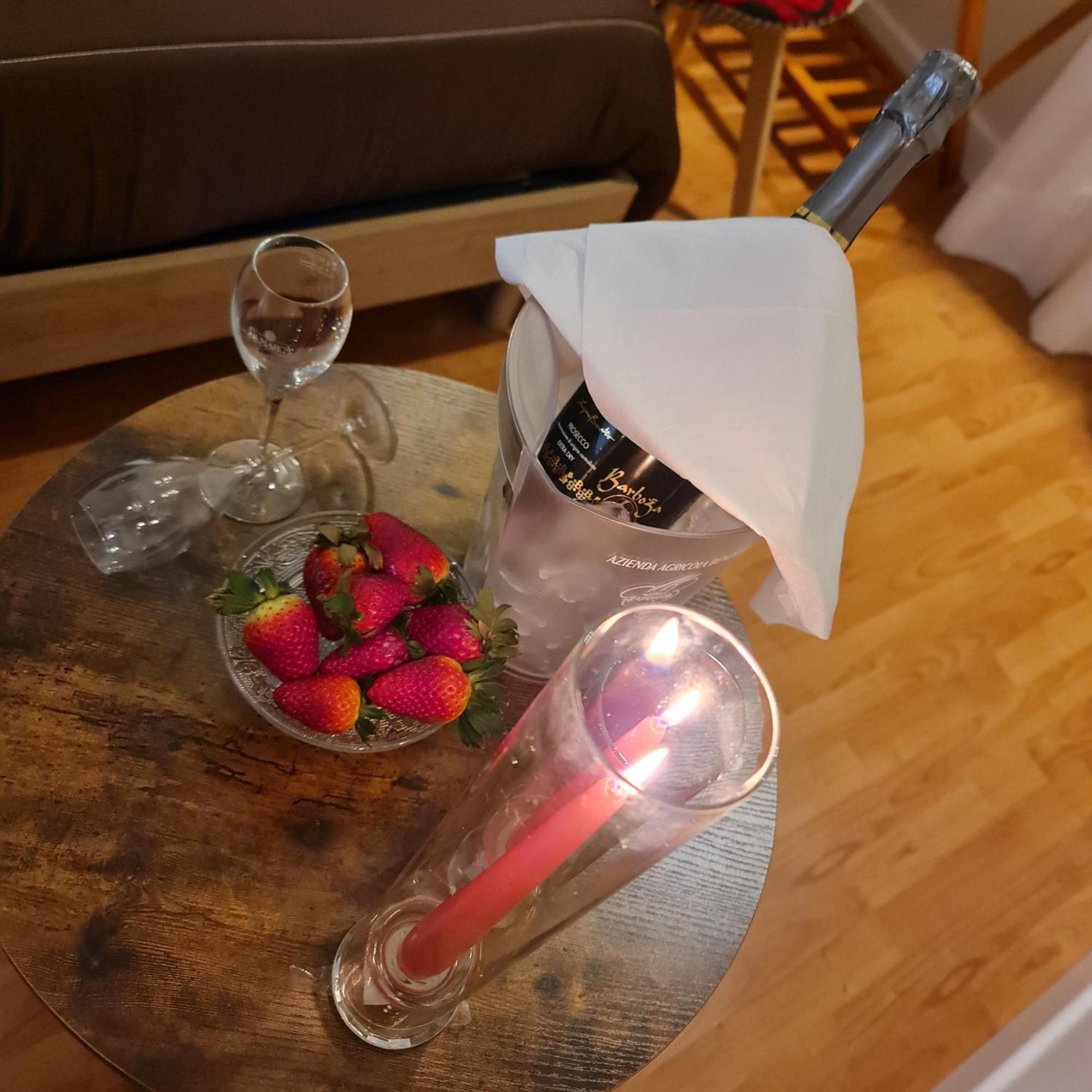 Mare Fuori B&B Salerno Eksteriør billede