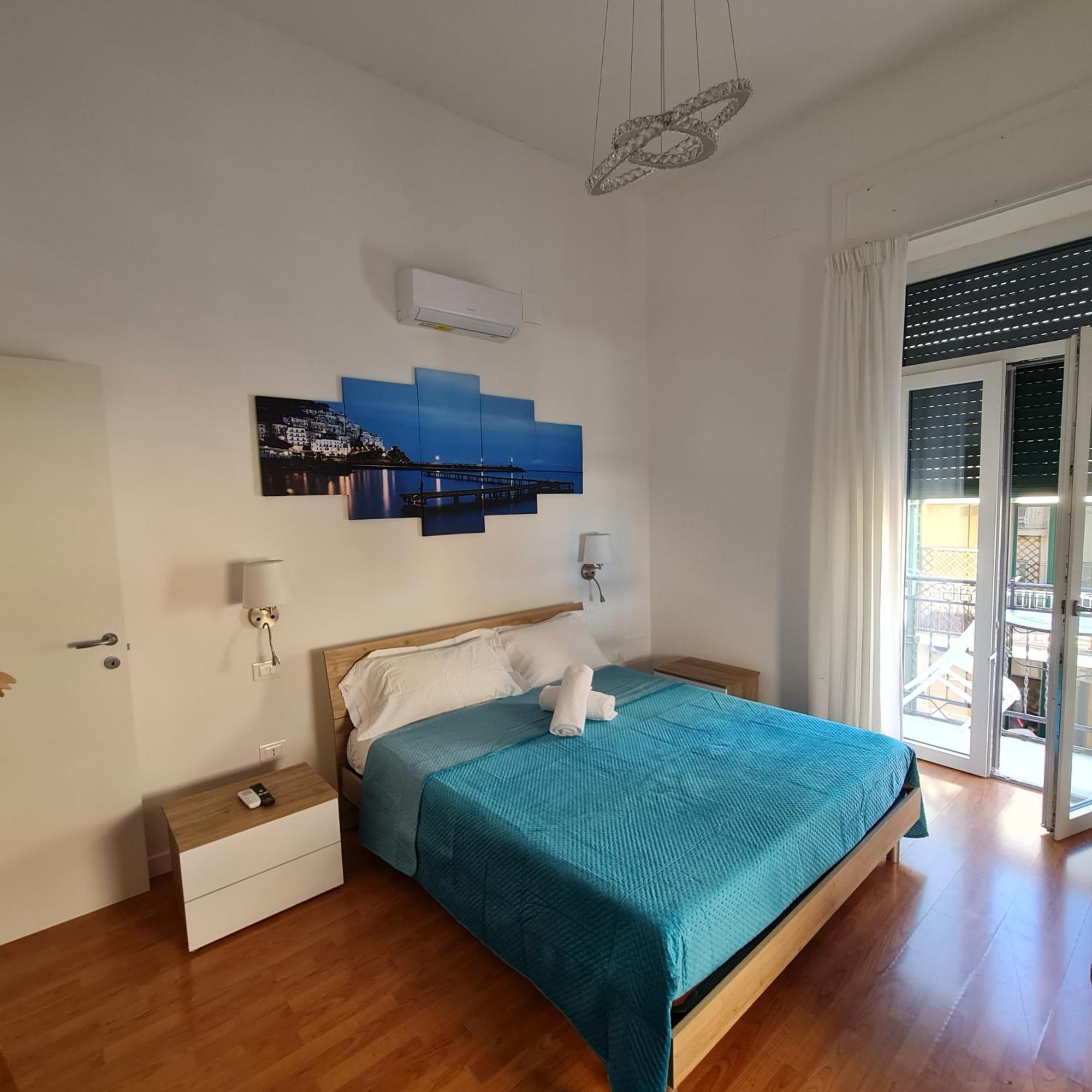 Mare Fuori B&B Salerno Værelse billede